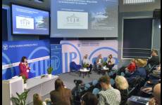 Panel dyskusyjny po pierwszej części konferencji.